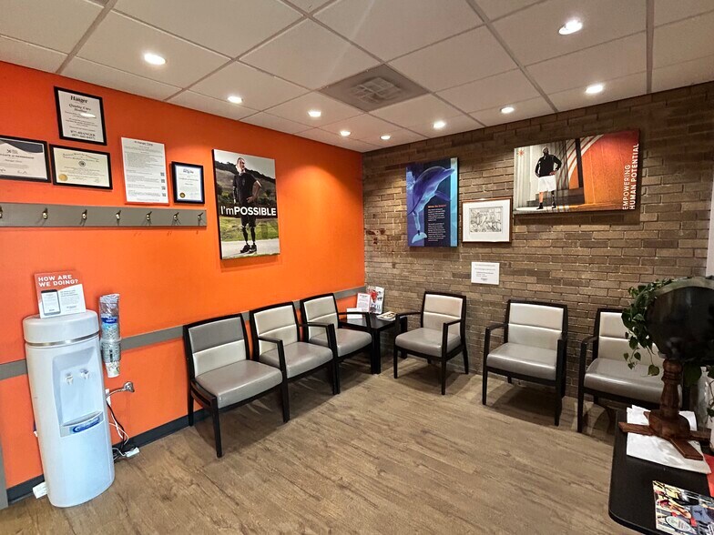 More Photos Of 1985 Barnum Ave, Stratford Medical For Sale