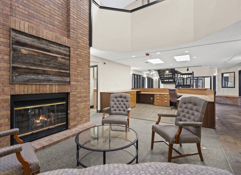 More Photos Of 1401-1405 W 29th St, Loveland Office For Sale