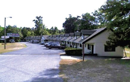 More Photos Of 2240 Gray Hwy, Macon-Bibb Hotel For Sale