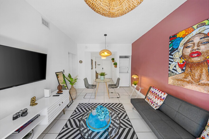 More Photos Of 750 SW 2nd St, Miami Apartments For Sale