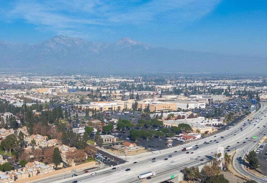 More Photos Of 5060 Montclair Plaza Ln, Montclair Unknown For Lease