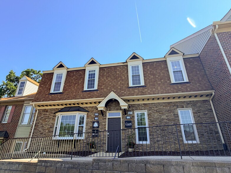 More Photos Of 211 E Six Forks Rd, Raleigh Loft Creative Space For Sale