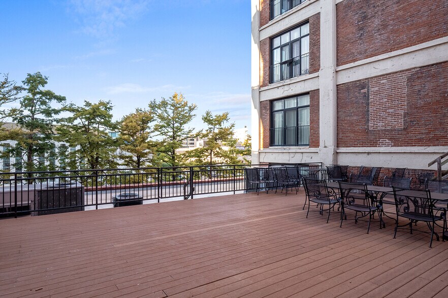 More Photos Of 1314-1316 Washington Ave, Saint Louis Loft Creative Space For Lease