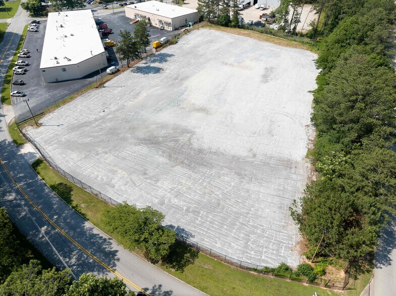 More Photos Of 20 Selig Drive, Atlanta Land For Lease