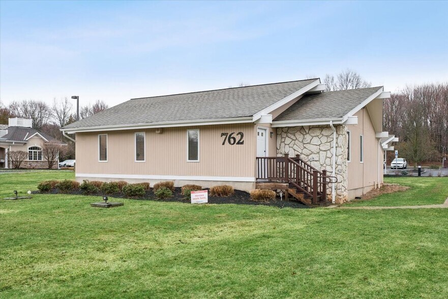 More Photos Of 762 US HIGHWAY 202/206, Bridgewater Medical For Lease