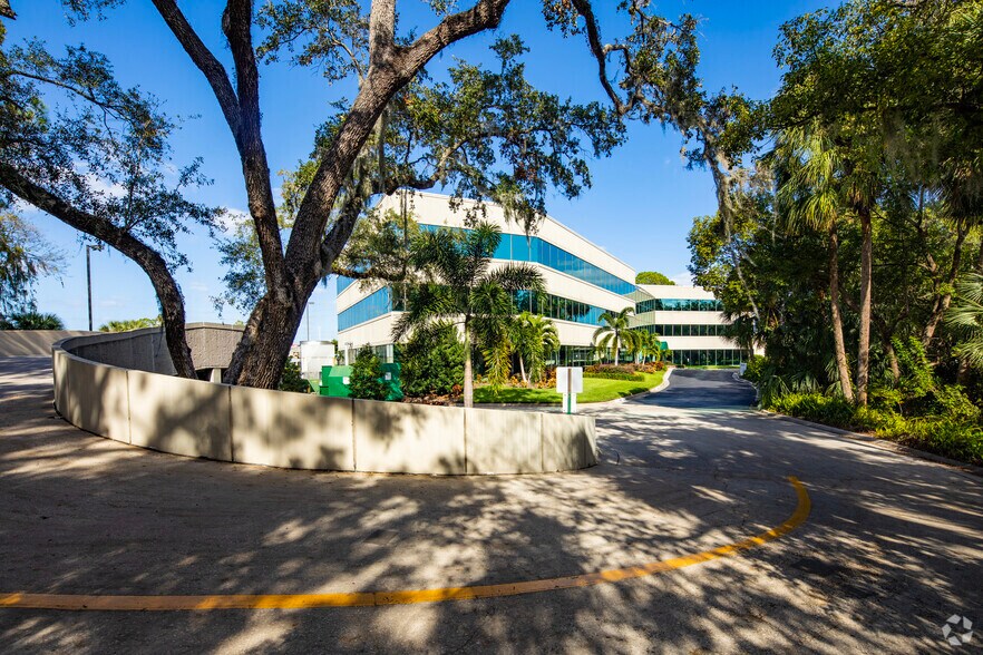 More Photos Of 5404 Cypress Center Dr, Tampa Unknown For Lease