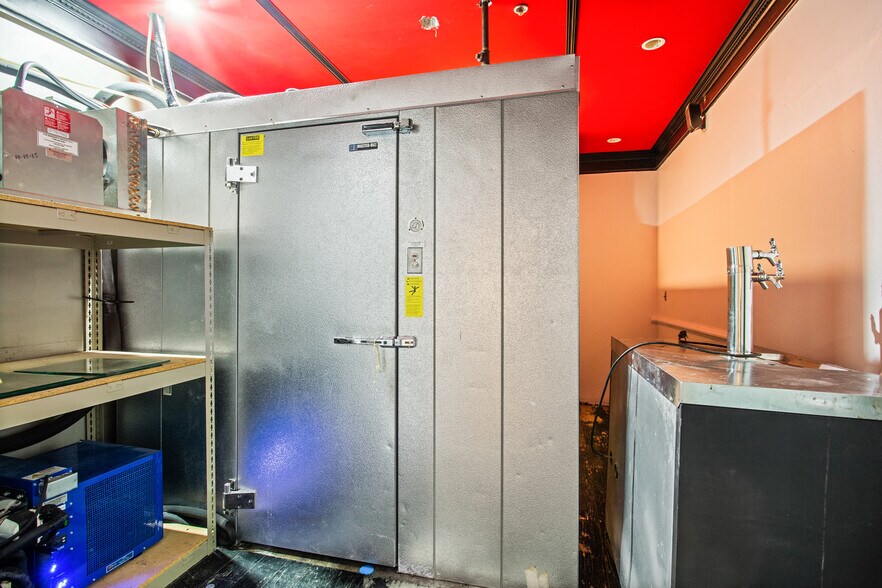 More Photos Of 840 Tchoupitoulas St, New Orleans Storefront Retail Residential For Sale