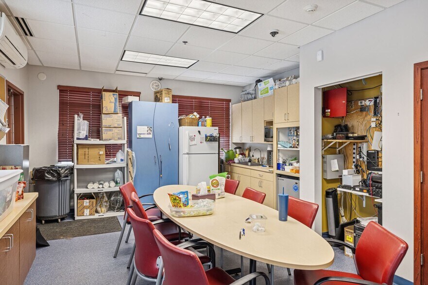 More Photos Of 3340 Sherman Ct, Eagan Medical For Sale