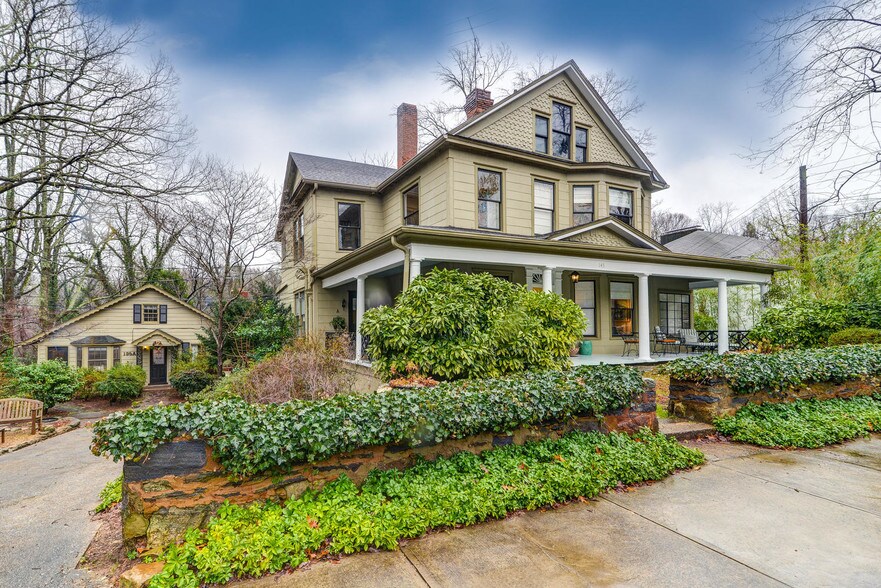 More Photos Of 145 Melrose Ave, Tryon Apartments For Sale