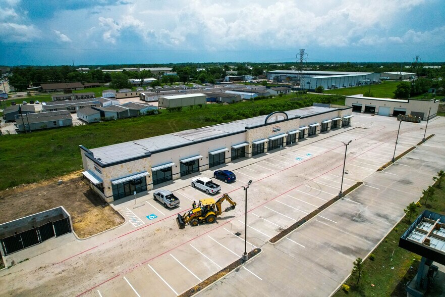 More Photos Of 1130 Aldine Bender Rd, Houston General Retail For Lease