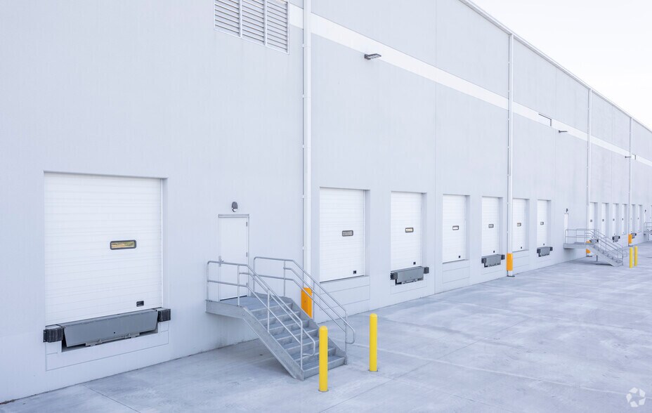 More Photos Of 4501 Curtis Ave, Baltimore Unknown For Lease