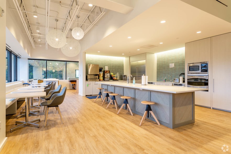 More Photos Of 3 Corporate Dr, Shelton Office For Lease