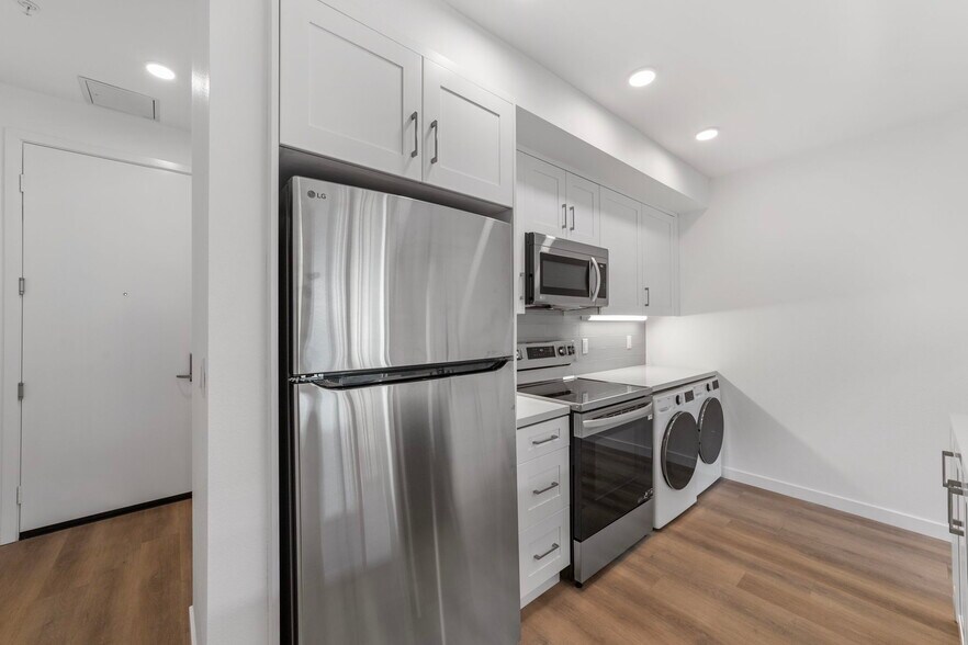 More Photos Of 4015 Richmond St, San Diego Apartments For Sale