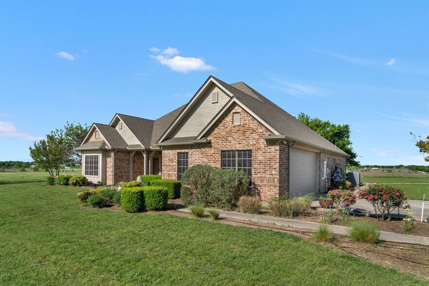 More Photos Of 16205 S County Line Rd, Justin Land For Sale