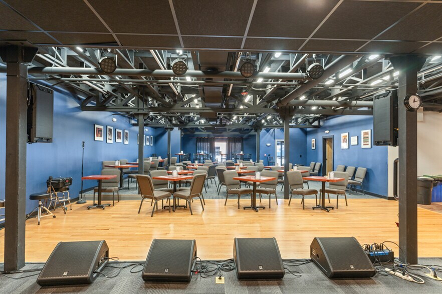 More Photos Of 5 Depot St, Freeport Storefront Retail Office For Sale