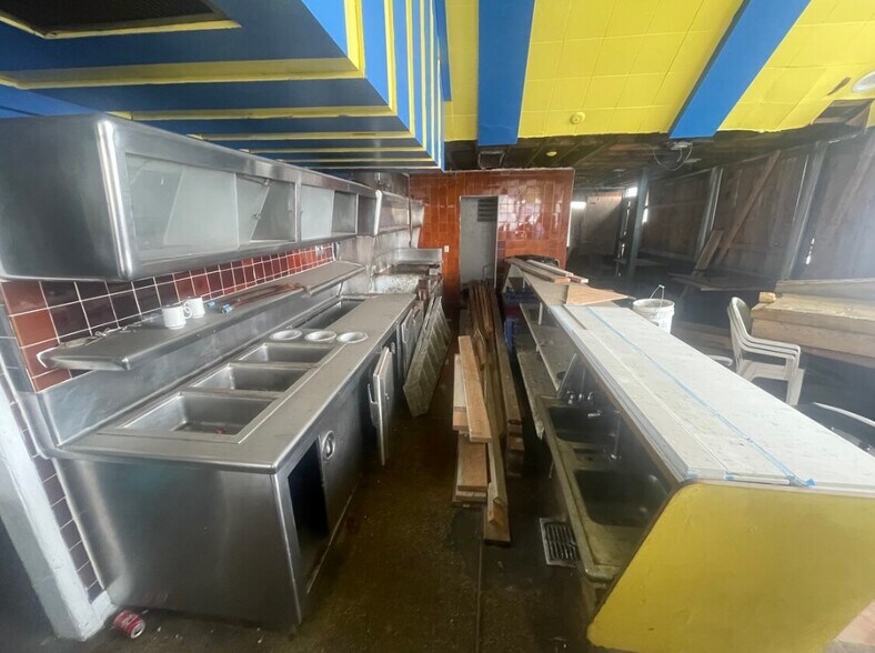 More Photos Of 1016 W El Segundo Blvd, Gardena Restaurant For Lease