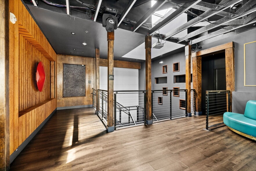 More Photos Of 1000 J St, Sacramento Storefront For Lease