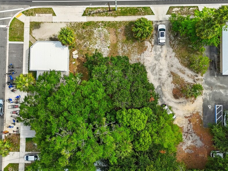 More Photos Of 1321 St Johns Ave, Palatka Service For Sale