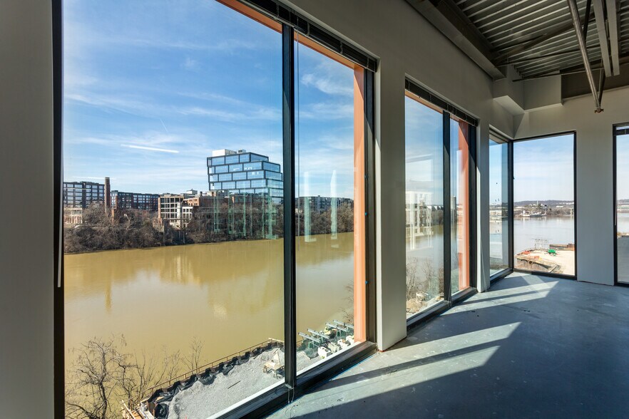 More Photos Of 2200 Bowline Ave, Nashville Office For Lease