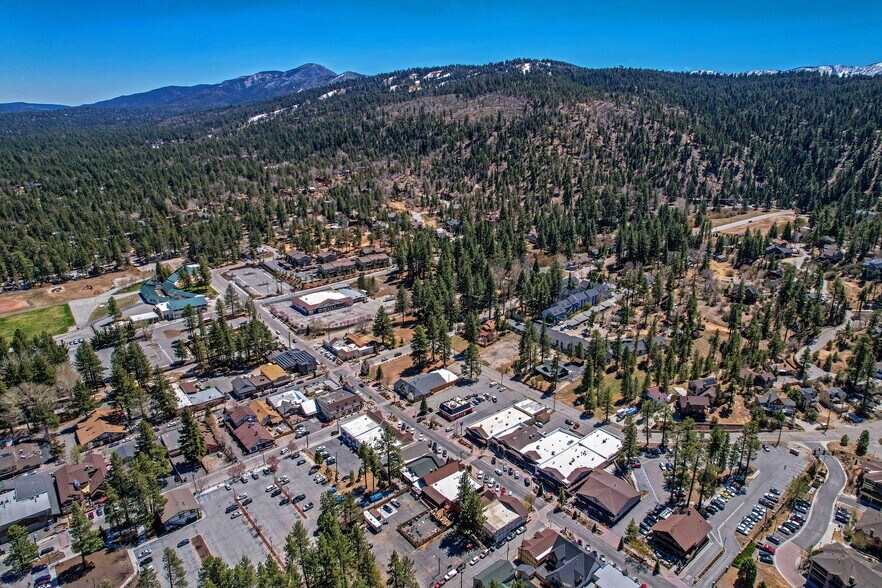 More Photos Of 40728 Village Dr, Big Bear Lake Storefront For Sale