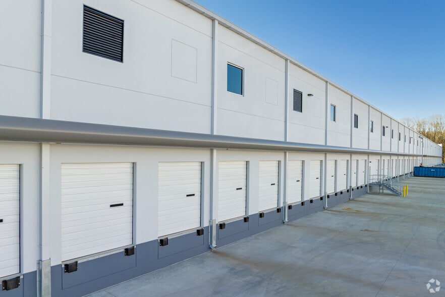 More Photos Of 1075 Highway 124, Braselton Unknown For Lease