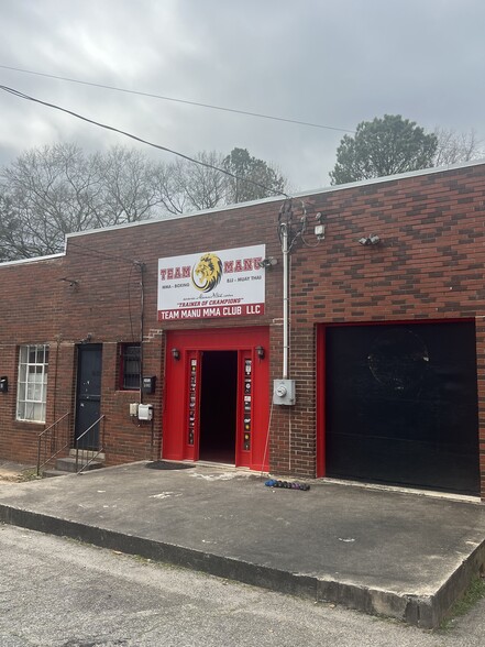 More Photos Of 2652 S Cobb Dr, Smyrna Flex For Lease