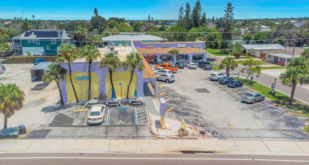 More Photos Of 1401 Gulf Blvd, Indian Rocks Beach General Retail For Sale