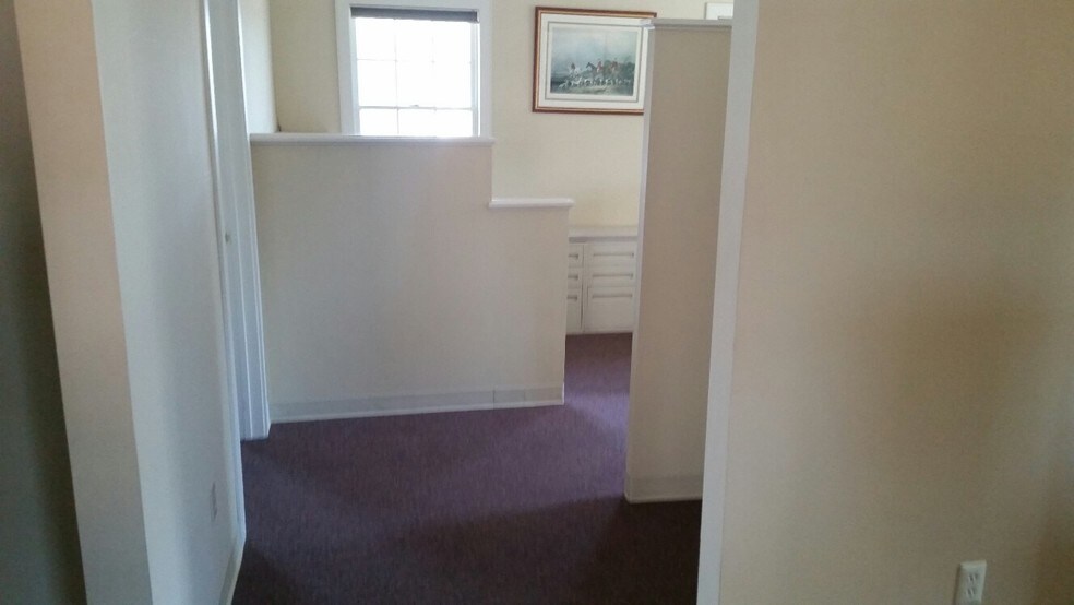 More Photos Of 238 W Delaware Ave, Pennington Office For Lease