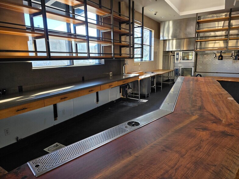 More Photos Of 765 Cedar St, Santa Cruz Freestanding For Sale