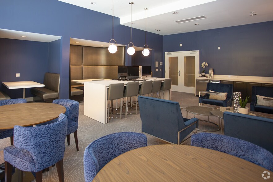 More Photos Of 201-275 W Lexington Dr, Glendale Apartments For Lease