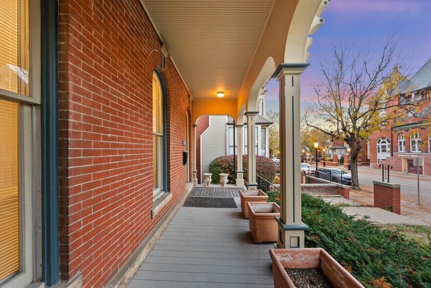 More Photos Of 1070 Washington St, Kansas City Office Residential For Sale