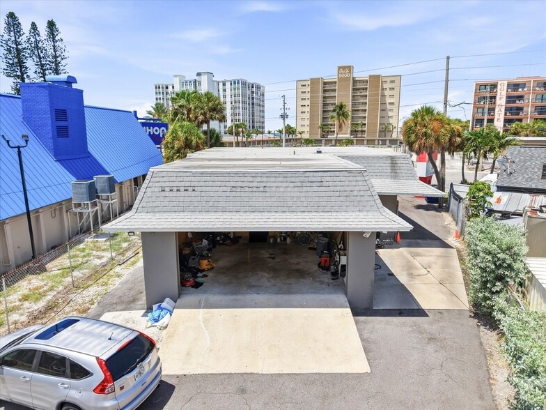 More Photos Of 5005 Gulf Blvd, Saint Petersburg Storefront For Sale