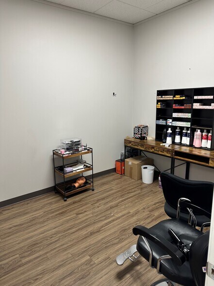 More Photos Of 5879-5891 S Transit Rd, Lockport Storefront For Lease