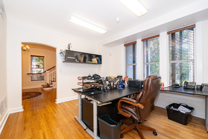 More Photos Of 219 S Clyde Ave, Kissimmee Office For Sale