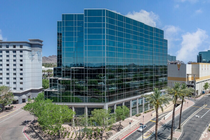 More Photos Of 2415 E Camelback Rd, Phoenix Coworking Space