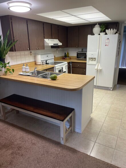 More Photos Of 1031 SE 9th St, Cape Coral Apartments For Sale