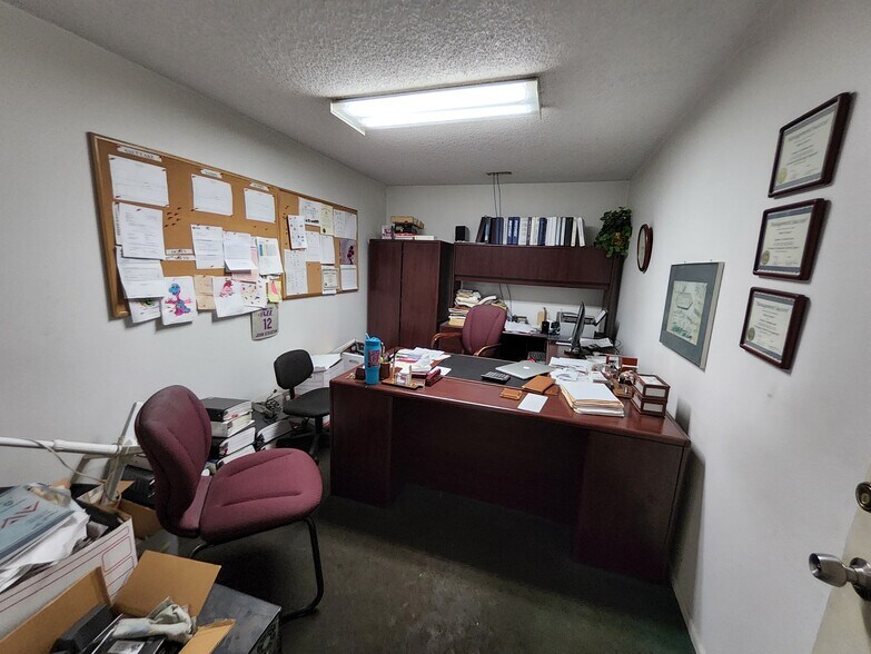 More Photos Of 1835 S State St, Salt Lake City Auto Repair For Sale