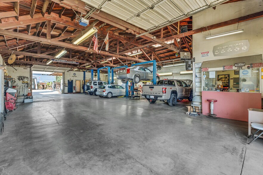 More Photos Of 12211 Hadley St, Whittier Auto Repair For Sale