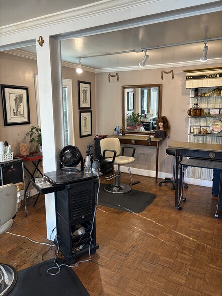 More Photos Of 4 Beck St NW, Atlanta Storefront Retail Office For Sale