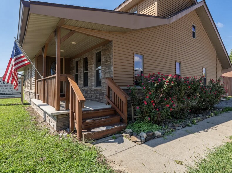 More Photos Of 1201 S Park Ave, Herrin Office For Sale