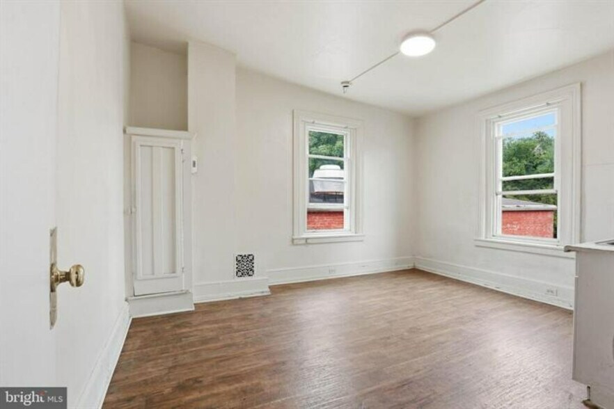 More Photos Of 233 W Chestnut St, Lancaster Apartments For Sale