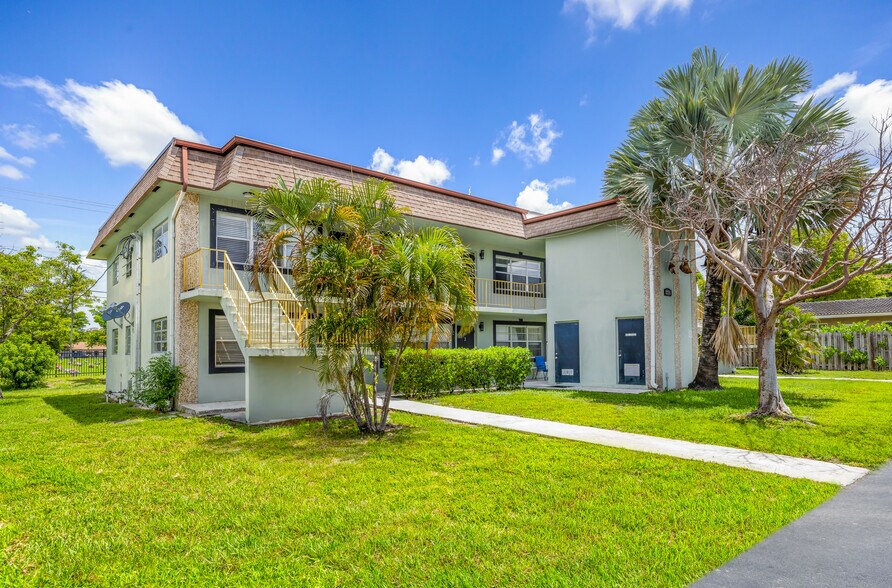 More Photos Of 2255 SE 5th St, Pompano Beach Apartments For Sale