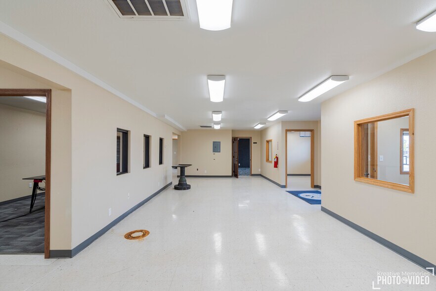 More Photos Of 612 Sinclair St, Gillette Industrial For Sale