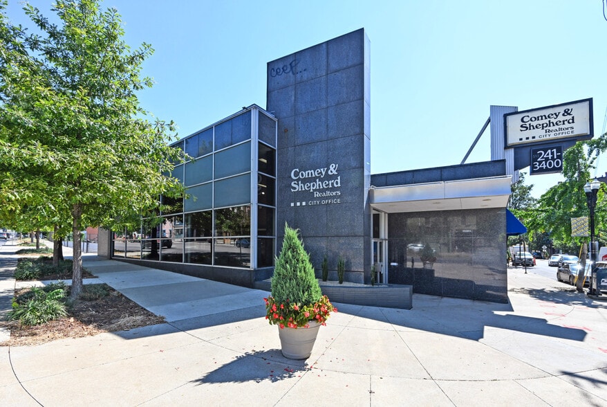 Primary Photo Of 1440 Main St, Cincinnati Office For Sale