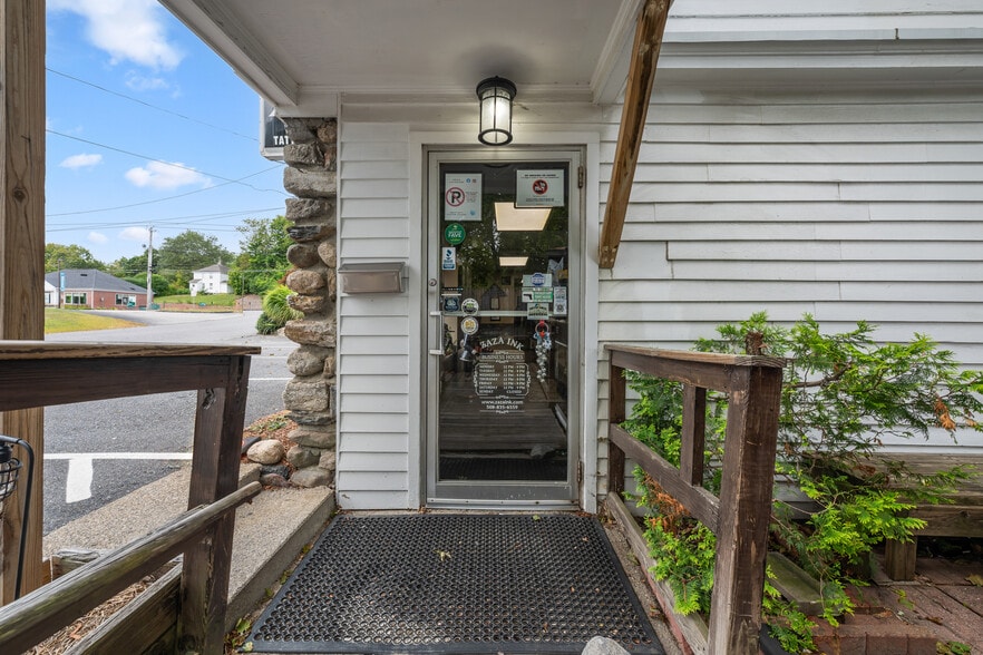 More Photos Of 287 W Boylston St, West Boylston Office For Sale