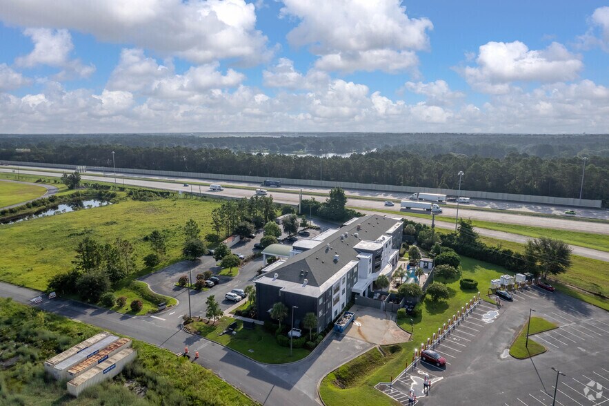 More Photos Of 580 Millennium Blvd, Brunswick Hotel For Sale