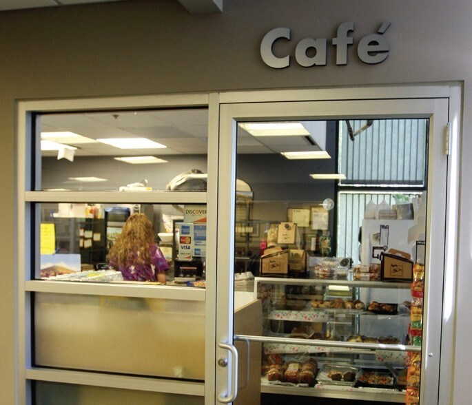 More Photos Of 1 Pearl St, Brockton Medical For Lease