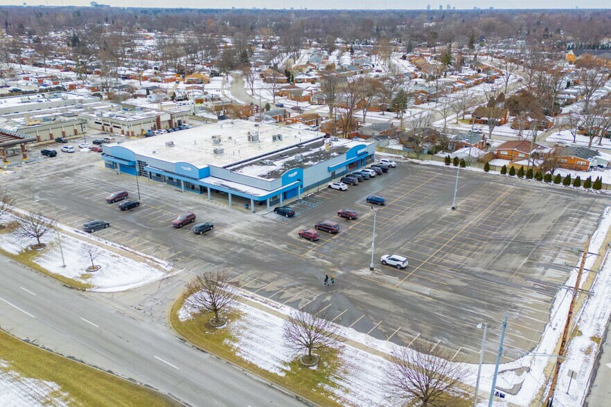 More Photos Of 30773-30785 Stephenson Hwy, Madison Heights Warehouse For Lease