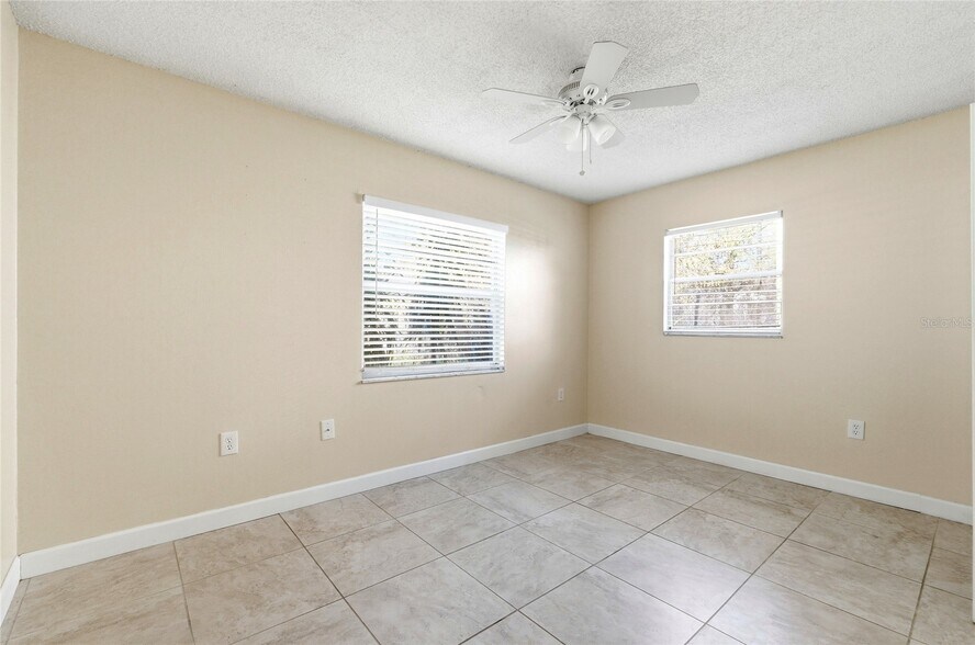 More Photos Of 2300 W Cannon Ter NW, Winter Haven Apartments For Sale