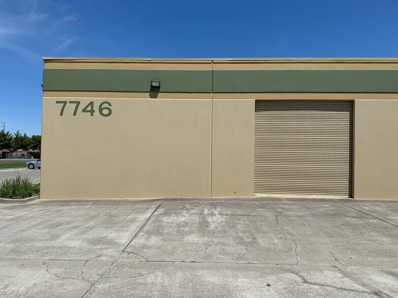 More Photos Of 7746 Lorraine Ave, Stockton Service For Sale